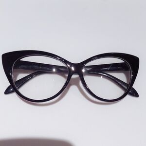 Black cat eye clear frames